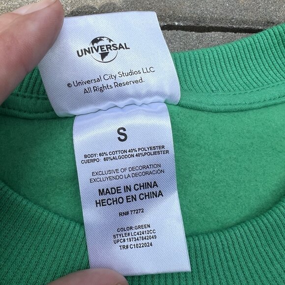 WICKED Embroidered Glinda & Elphaba Green Sweatshirt Womens Sm NWT Crew neck - Picture 7 of 11